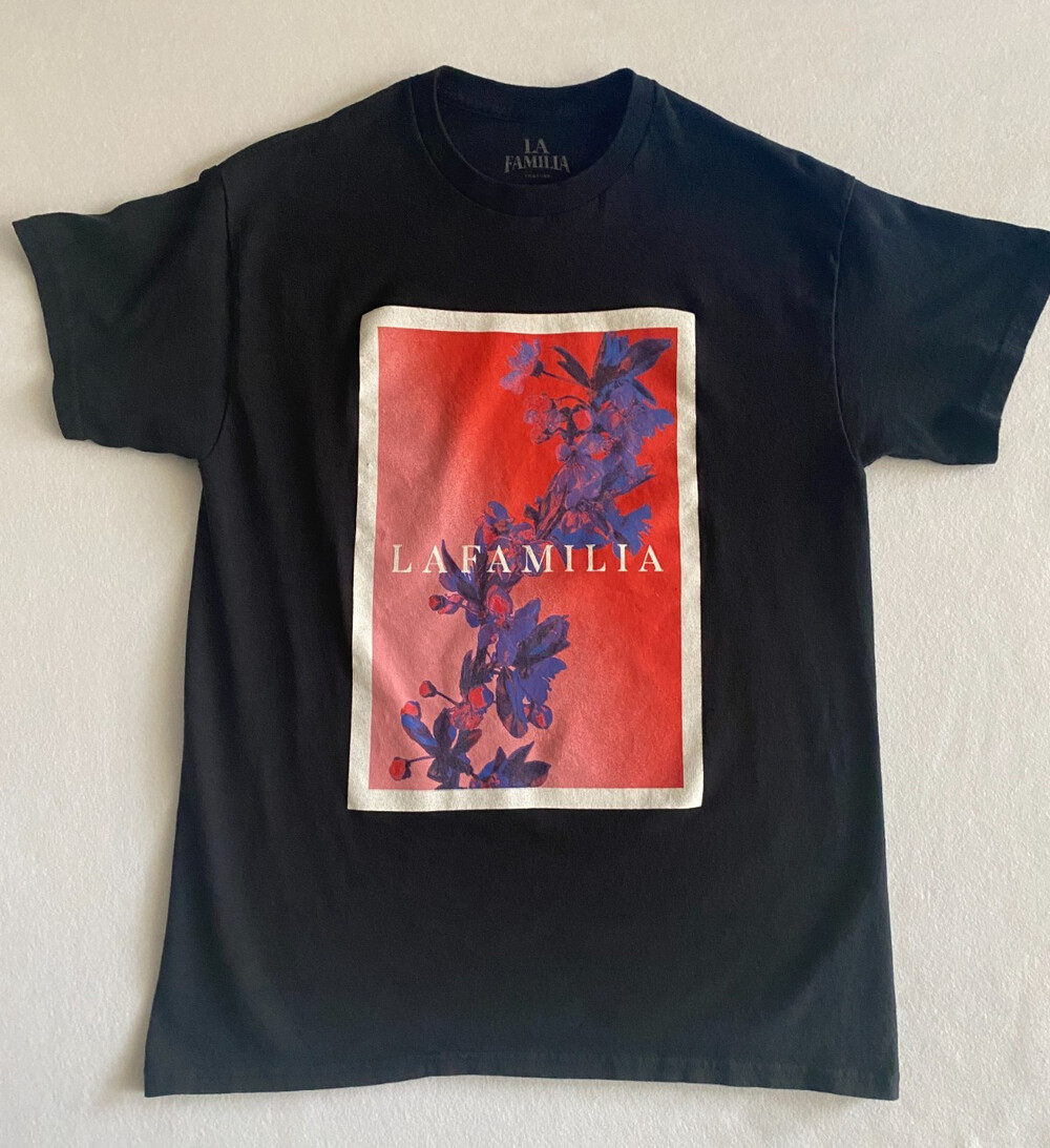 La Familia Floral Graphic T-Shirt Men's Size Medium
